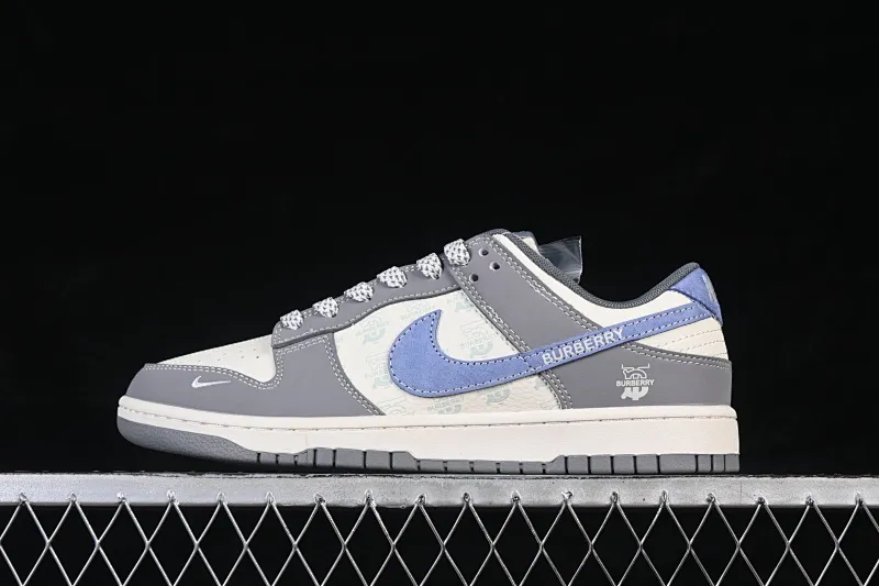 All categories Nk SB Dunk Series Nk SB Dunk Low High-end customized low-top sneakers Nike SB Dunk Low Burberry co-branded gray and blue stitching Anniversary high-end customized low-top casual sneakers JP1628-035